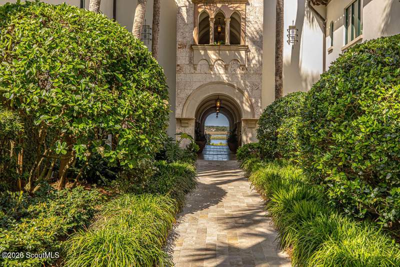 5 bedroom Condominium at 301 Black Banks Lane, Sea Island Black Banks River Residence, Sea Island — photo 2