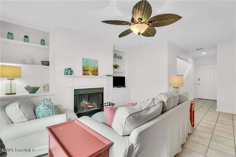 2 bedroom Condominium at 114 S Island Square Drive, Island Square Condos, St. Simons Island — photo 3