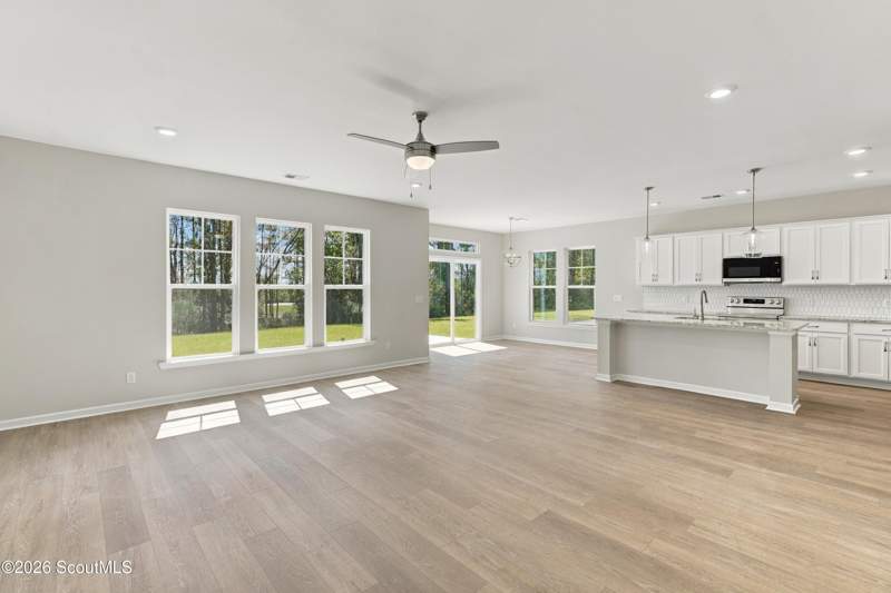 4 bedroom Single Family Residence at 377 Brook Drive, Windwood Estates, Brunswick — photo 3
