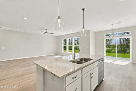 377 Brook Drive, Brunswick GA - photo 10 of 29