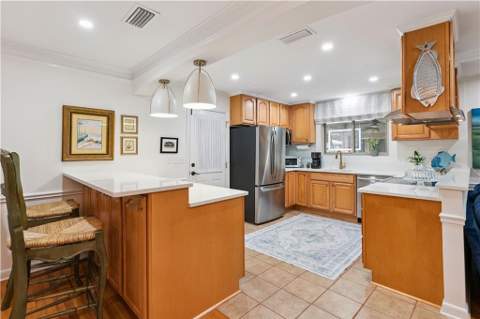 519 Wesley Oak Circle, St. Simons Island GA - photo 8 of 42