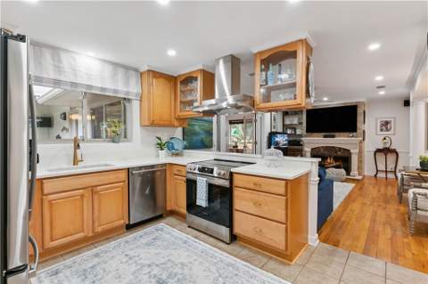 519 Wesley Oak Circle, St. Simons Island GA - photo 9 of 42
