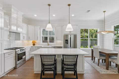 262 Menendez Avenue, St. Simons Island GA - photo 8 of 32