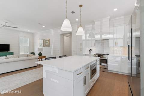 262 Menendez Avenue, St. Simons Island GA - photo 9 of 32