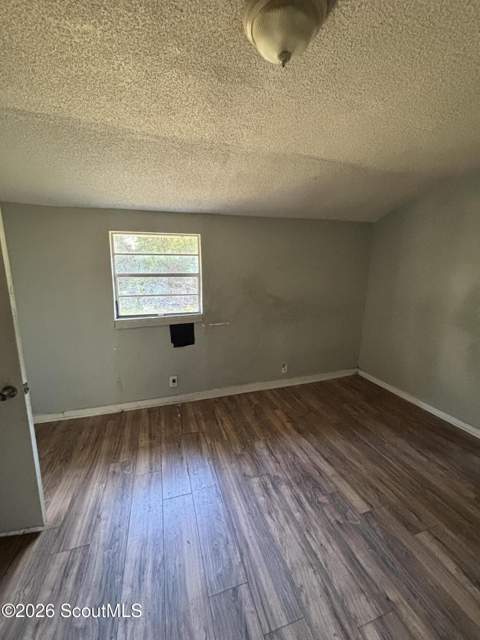 921 Gordon Street, Brunswick GA - photo 7 of 11