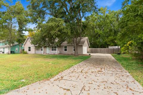 703 E Bay Avenue, Kingsland GA - photo 12 of 32