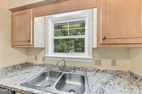 703 E Bay Avenue, Kingsland GA - photo 21 of 32
