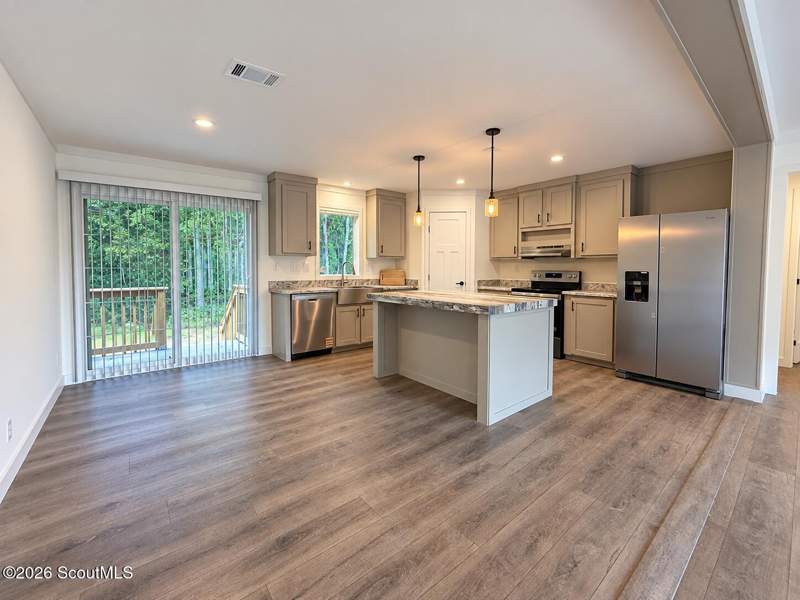 4 bedroom Manufactured Home at 12091 Central Avenue, Hoboken, Hoboken — photo 4