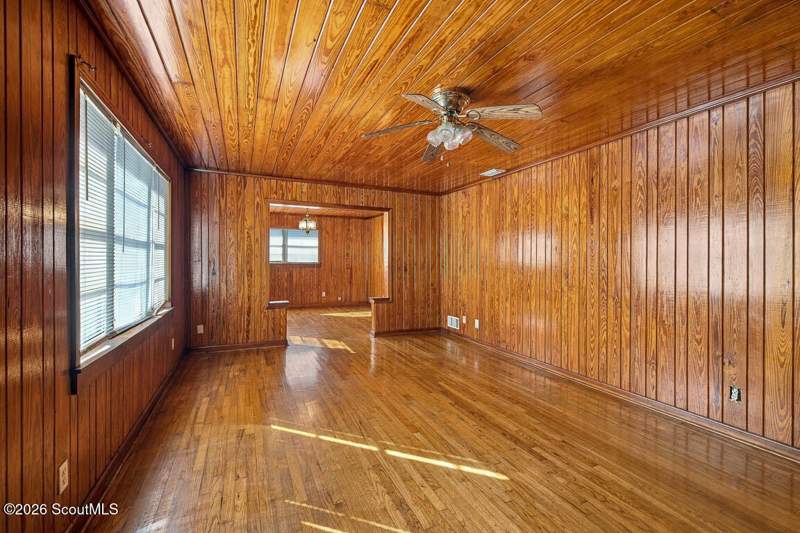 3 bedroom Single Family Residence at 2601 Lee Street, Town Commons, Brunswick — photo 3