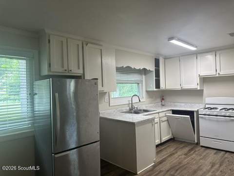 156 Highland Park Circle, Brunswick GA - photo 7 of 22