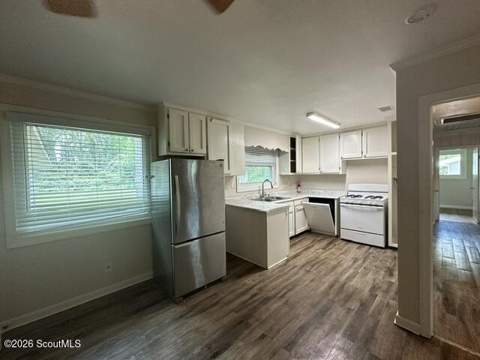 156 Highland Park Circle, Brunswick GA - photo 8 of 22