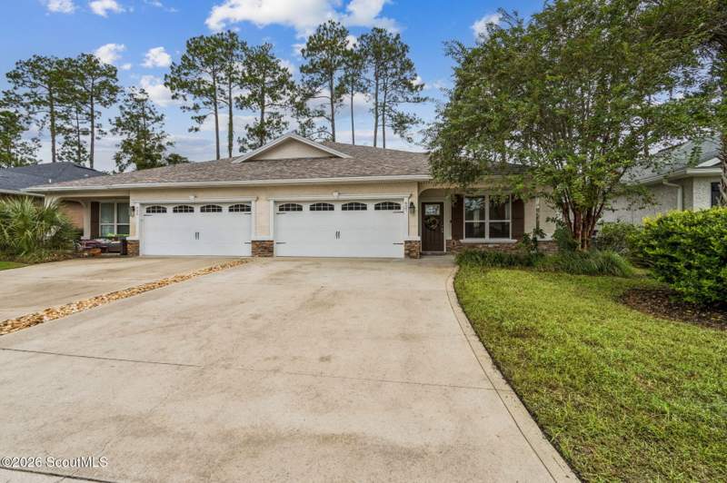 3 bedroom Duplex at 627 Eagle Boulevard, Laurel Island-Brookshire Ret, Kingsland — photo 3