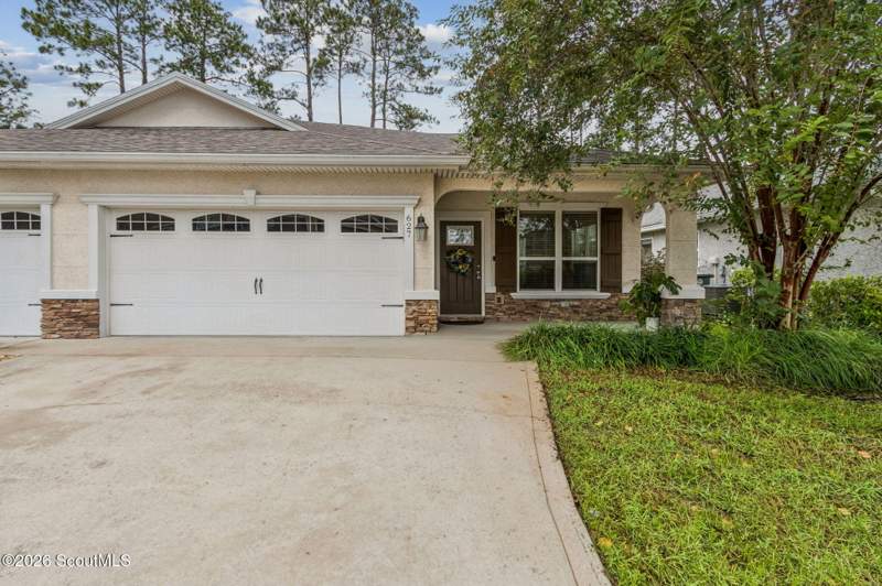 3 bedroom Duplex at 627 Eagle Boulevard, Laurel Island-Brookshire Ret, Kingsland — photo 5