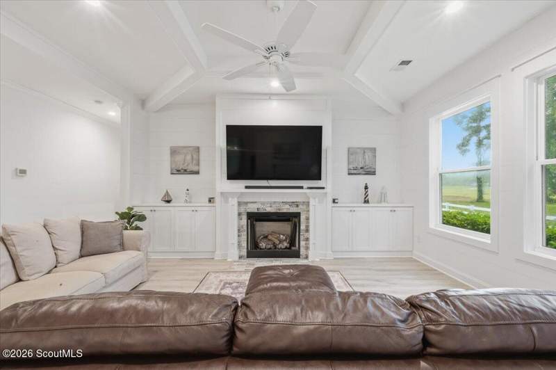 3 bedroom Single Family Residence at 1487 Sanctuary Wynd, Sanctuary Cove, Waverly — photo 5