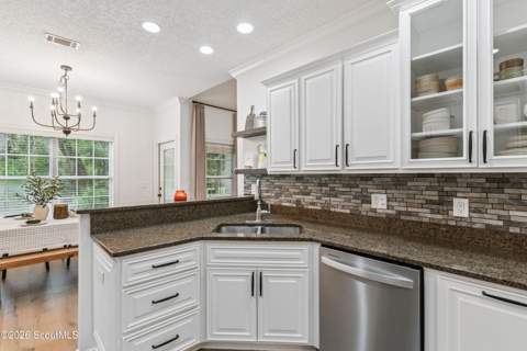 435 Belmont Circle, Brunswick GA - photo 13 of 43