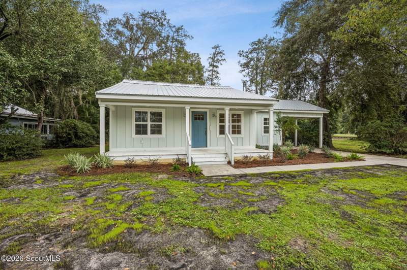 3 bedroom Single Family Residence at 110 E Central Avenue, Kingsland, Kingsland — photo 2