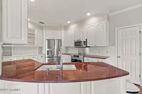 107 Canopy Court, St. Simons Island GA - photo 8 of 32