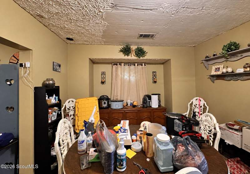 2 bedroom Single Family Residence at 606 Senate Street, Waycross, Waycross — photo 4