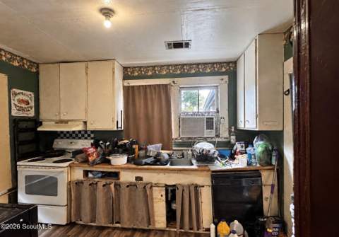 606 Senate Street, Waycross GA - photo 6 of 12