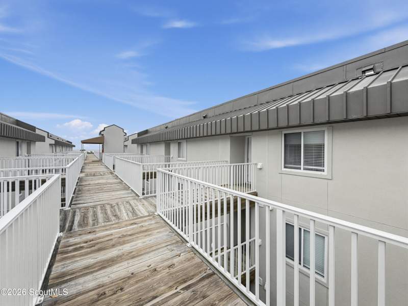2 bedroom Condominium at 1524 Wood Avenue, Shipwatch Condos, St. Simons Island — photo 2