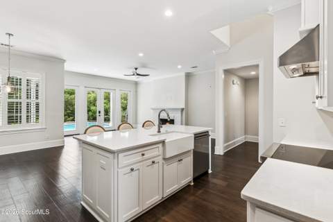 111 Yacht Club Drive, St. Simons Island GA - photo 6 of 25
