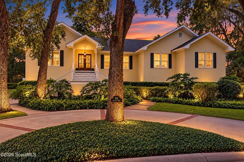 4 bedroom Single Family Residence at 101 Enclave Way, The Enclave, St. Simons Island — photo 1