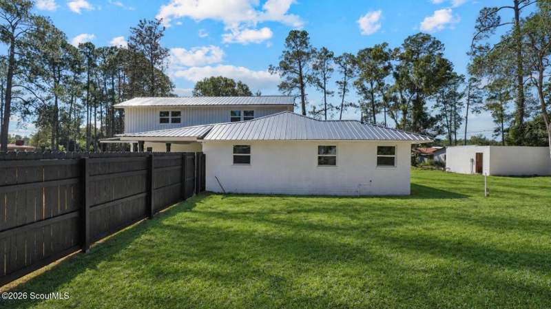 4 bedroom Single Family Residence at 55 Mahan Street, Jesup, Jesup — photo 4