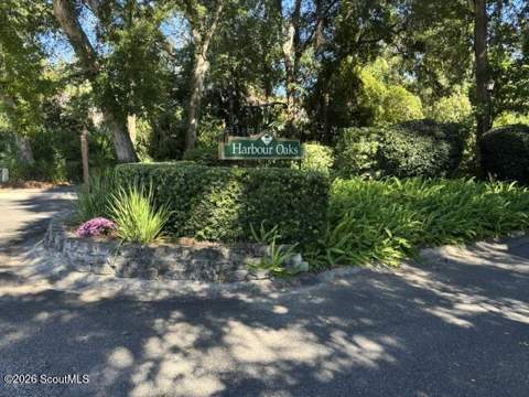 618 N Harbour Oaks Drive, St. Simons Island GA - photo 17 of 30