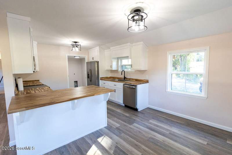 3 bedroom Single Family Residence at 680 Lanes Bridge Road, Jesup, Jesup — photo 5