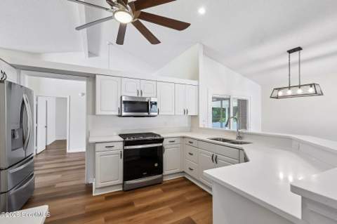 601 Bartlett Street, St. Marys GA - photo 9 of 45