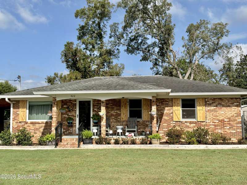 3 bedroom Single Family Residence at 422 W Carter Avenue, Blackshear, Blackshear — photo 1
