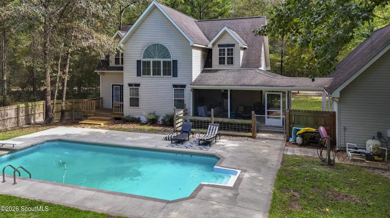 3 bedroom Single Family Residence at 130 Plank Drive, Jesup, Jesup — photo 3
