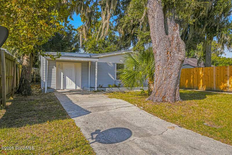 4 bedroom Single Family Residence at 921 Cleburne Street, Dixville, Brunswick — photo 2
