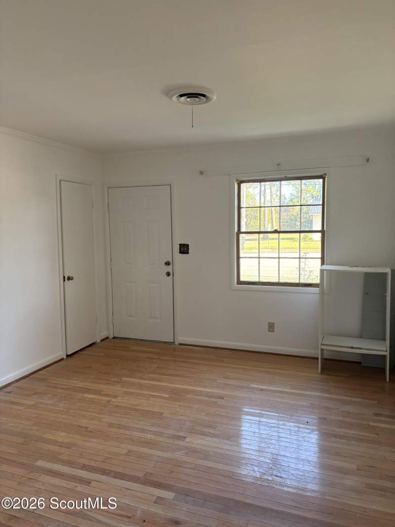 3 bedroom Single Family Residence at 2001 Tebeau Street, Waycross, Waycross — photo 2
