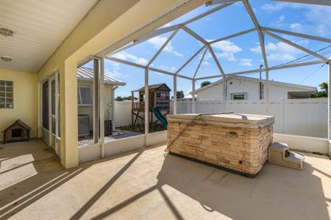 2035 Sea Avenue, Indialantic FL - photo 20 of 27