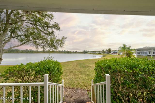 Northwest Lakes Condo
