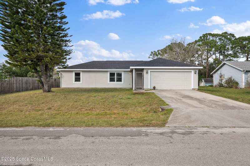 3 bedroom Single Family Residence at 1365 Defender Street, Port Malabar Unit 26, Palm Bay — photo 1