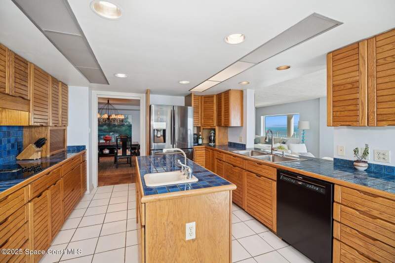 3 bedroom Condominium at 989 N Highway A1a #5, Sea Watch Towers, Indialantic — photo 5