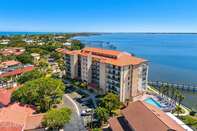 Riverside Condos At Beach Woods