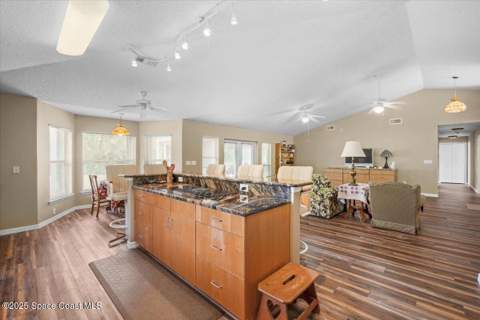 4220 Robins Hill Court, Mims FL - photo 18 of 51