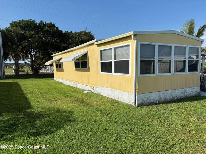 2 bedroom Manufactured Home at 2741 Corsair Court #Unit D-29, A1A Condo Park Condo, Melbourne Beach — photo 2