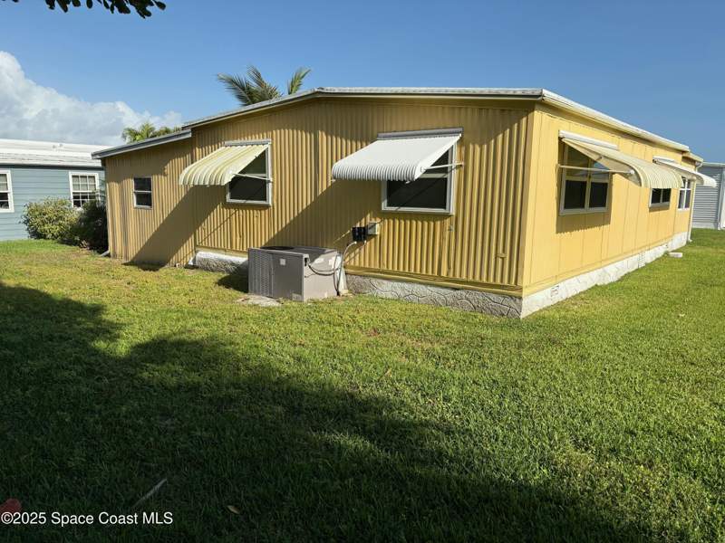 2 bedroom Manufactured Home at 2741 Corsair Court #Unit D-29, A1A Condo Park Condo, Melbourne Beach — photo 3