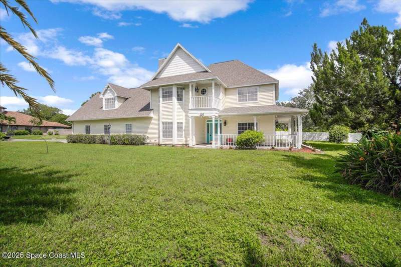 4 bedroom Single Family Residence at 110 River Woods Drive, River Wood Estates, Rockledge — photo 2