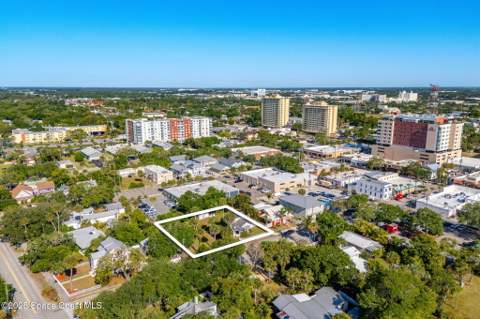 2106 Vernon Place, Melbourne FL - photo 8 of 48
