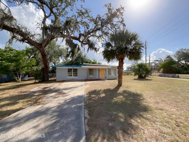 Whispering Oaks