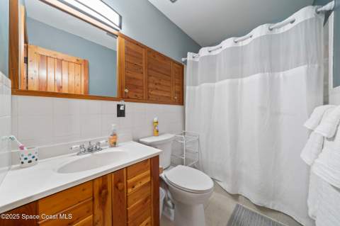9633 Honeysuckle Drive, Sebastian FL - photo 18 of 40