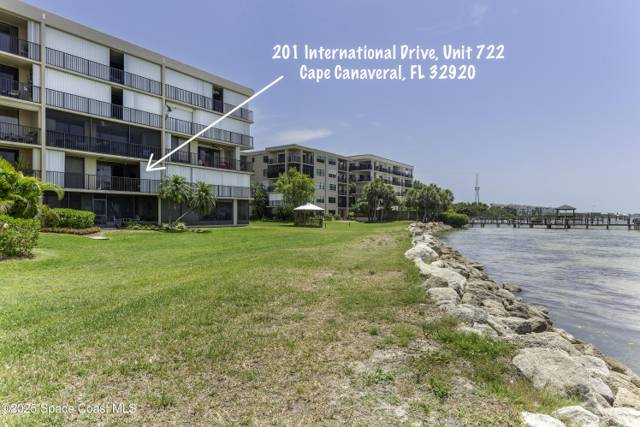 The Oaks Condo