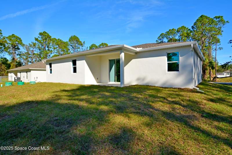 3 bedroom Single Family Residence at 883 Parrotfish Street, Port Malabar Unit 49, Palm Bay — photo 3