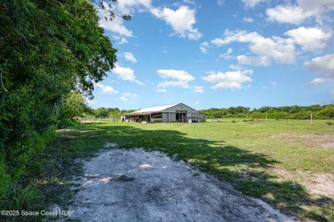 2675 Brockett Road, Mims FL - photo 15 of 30