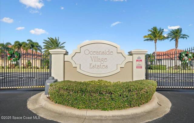 Windward Cove At Ocean Side Village